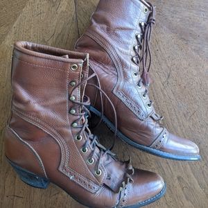 Witchy Vintage Brown Leather Lace-Up Boots